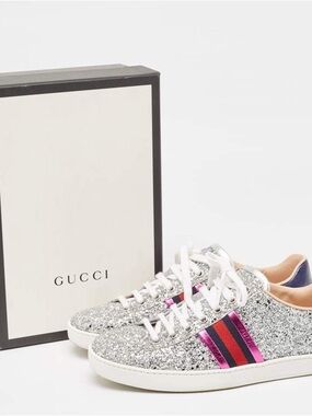 Gucci Silver Glitter Low-Top Sneakers with Pink & Navy Stripe